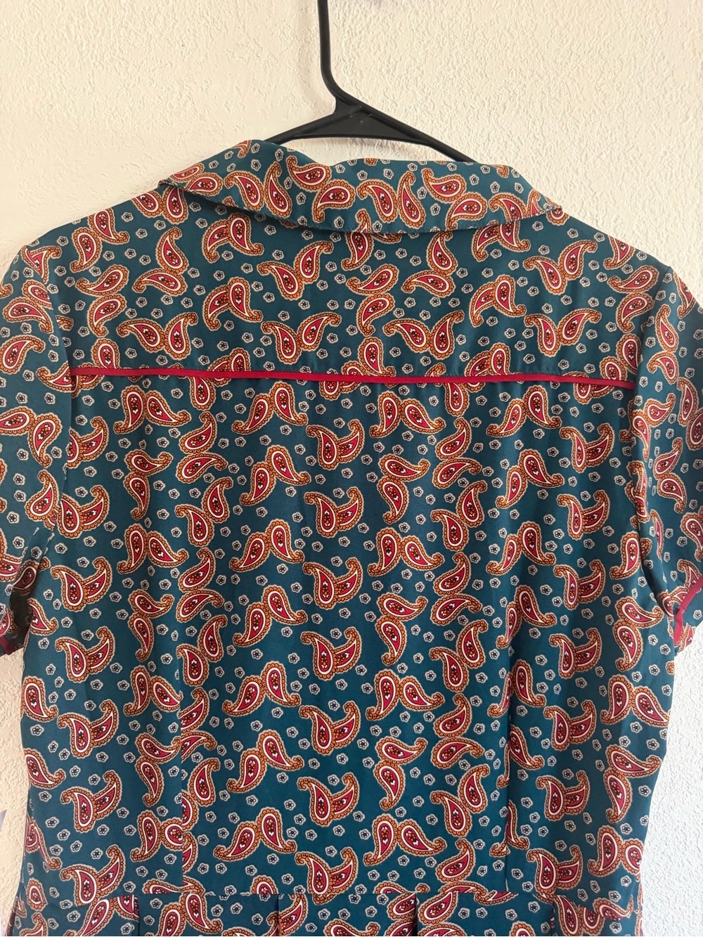 Unique Vintage Teal Paisley Button-Up with Red Accents - Picture 9 of 11